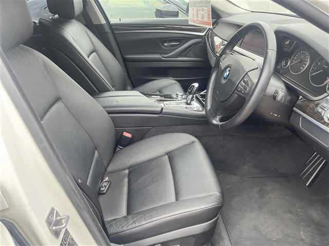 BMW 5 SERIES 2012