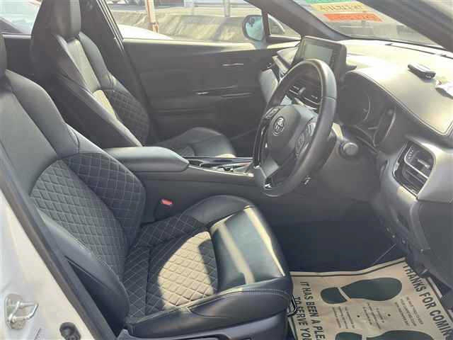 TOYOTA C-HR 2022