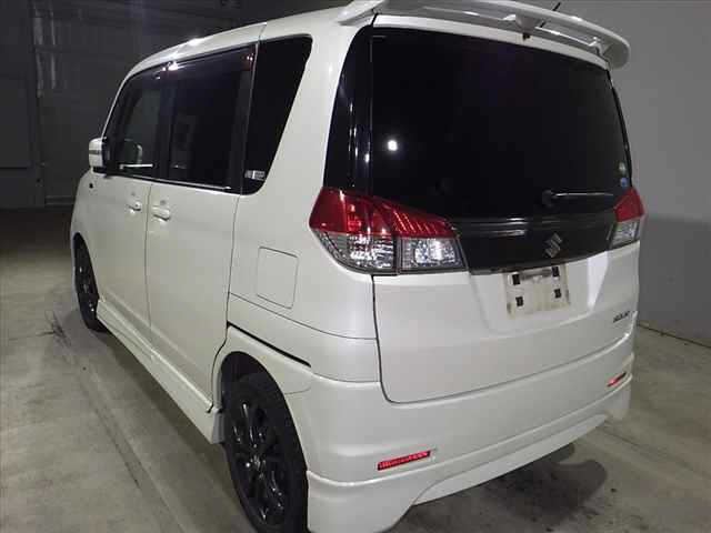 SUZUKI SOLIO 2013