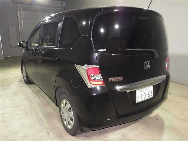 HONDA FREED 2015