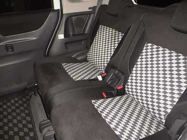 SUZUKI SOLIO 2013