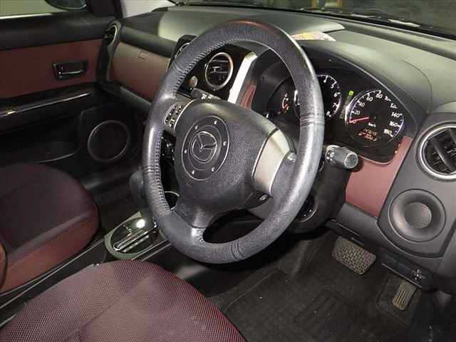 MAZDA VERISA 2009