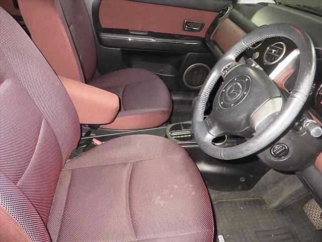 MAZDA VERISA 2009