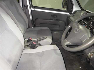 DAIHATSU HIJET VAN 2013