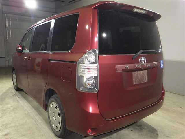 TOYOTA VOXY 2008