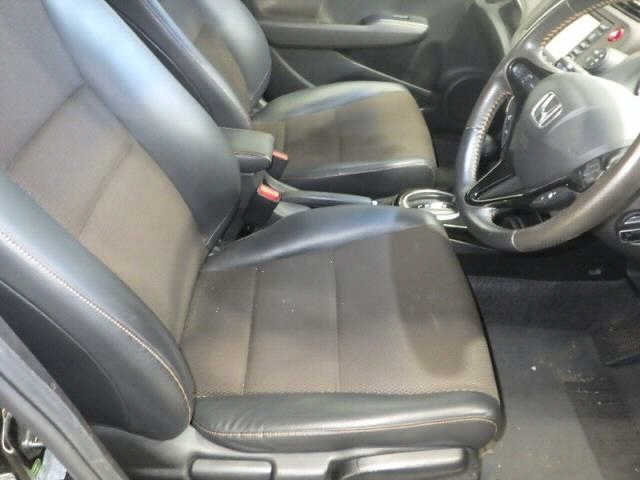 HONDA FIT SHUTTLE 2011