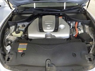 NISSAN FUGA 2010