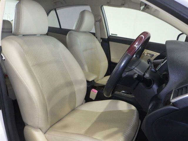 TOYOTA PREMIO 2016