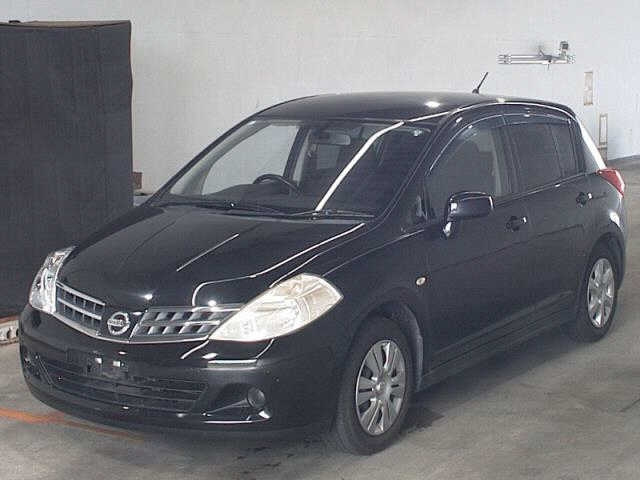 NISSAN TIIDA 2010