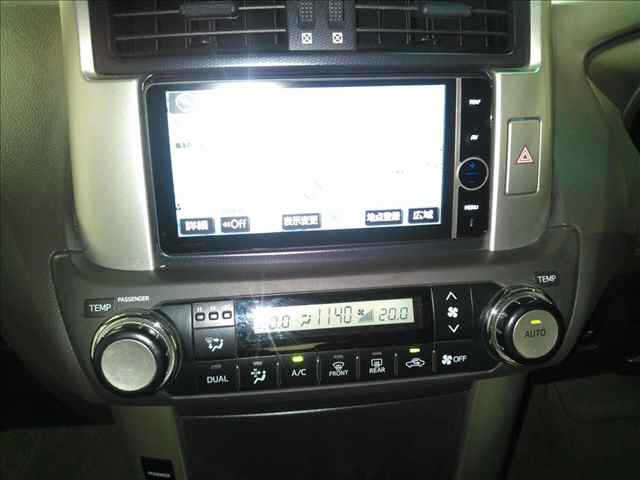 TOYOTA LAND CRUISER PRADO 2013