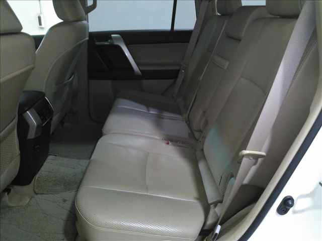 TOYOTA LAND CRUISER PRADO 2013