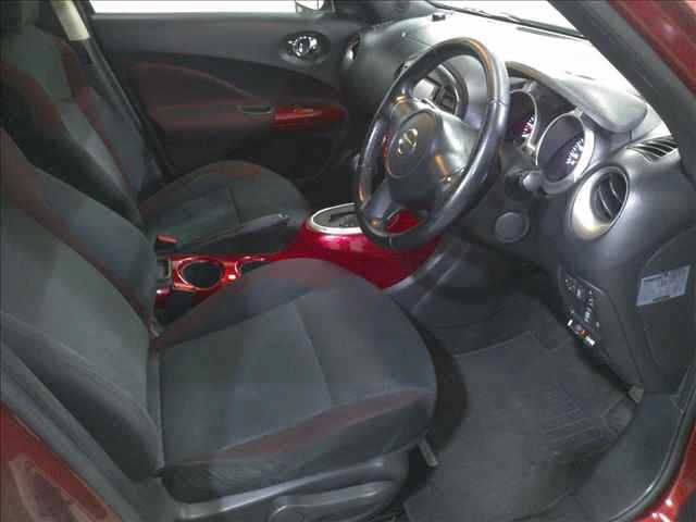 NISSAN JUKE 2011