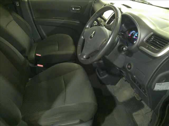 MITSUBISHI DELICA D2 2012