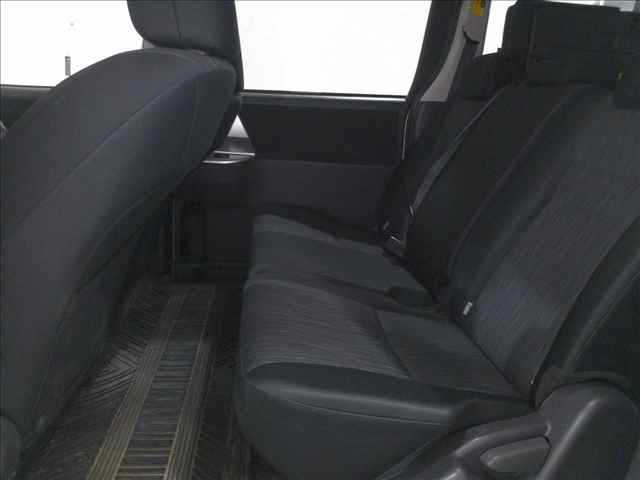 TOYOTA NOAH 2012
