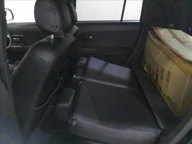 TOYOTA BB 2013