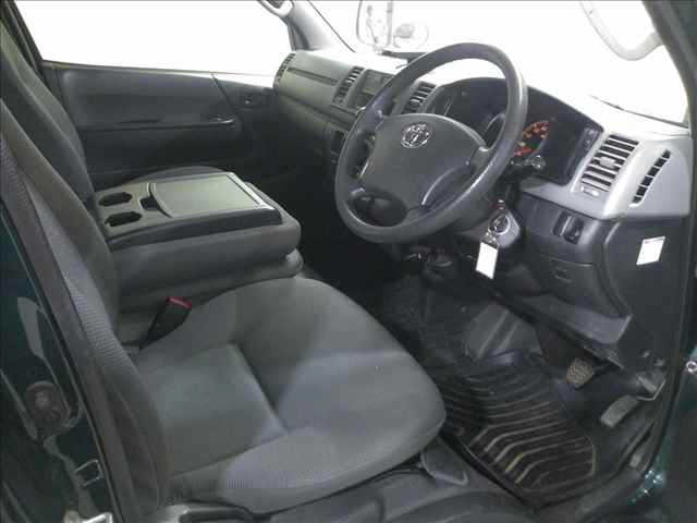 TOYOTA HIACE VAN 2012