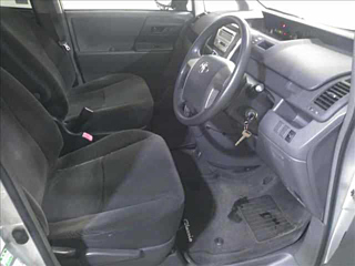 TOYOTA VOXY 2008