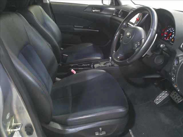 SUBARU EXIGA 2014