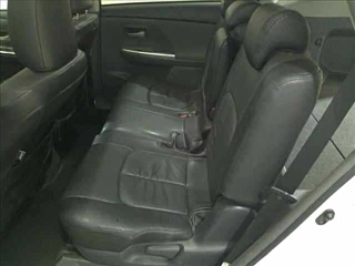 TOYOTA PRIUS ALPHA 2013