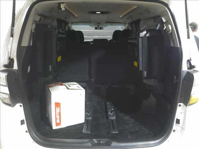 TOYOTA VELLFIRE 2008