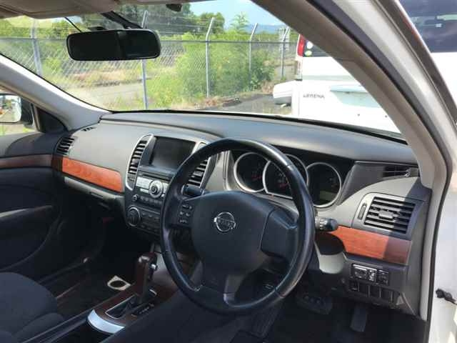 NISSAN SYLPHY 2011