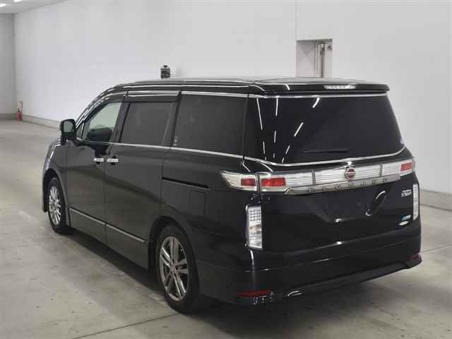 NISSAN ELGRAND 2012