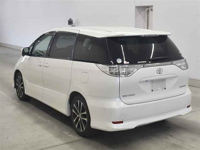 TOYOTA ESTIMA 2013