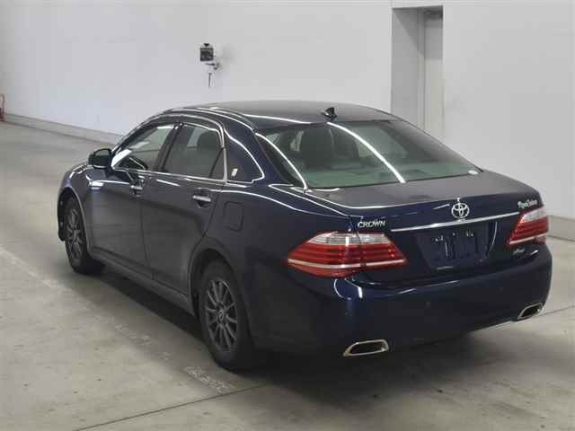 TOYOTA CROWN 2012