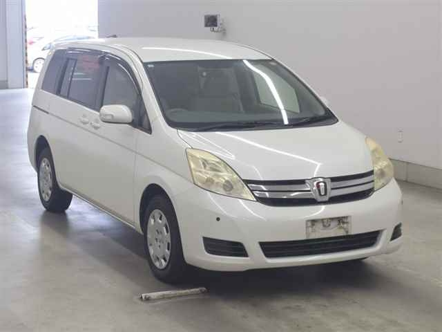 TOYOTA ISIS 2013