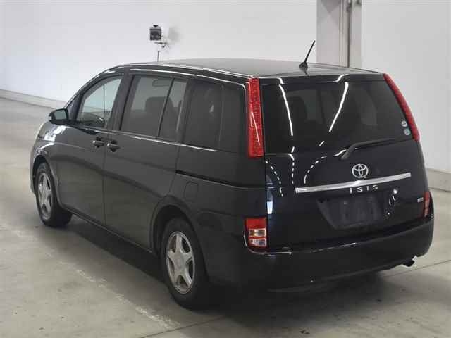 TOYOTA ISIS 2010