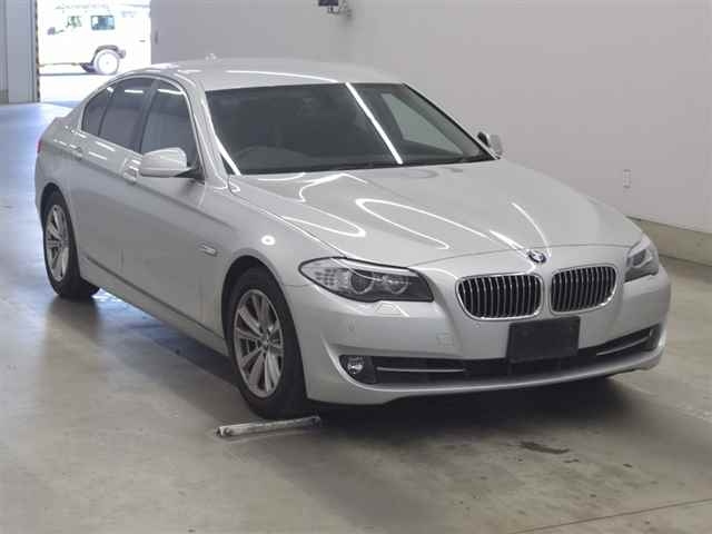 BMW 5 SERIES 2010