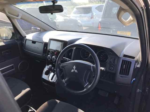 MITSUBISHI DELICA D5 2016