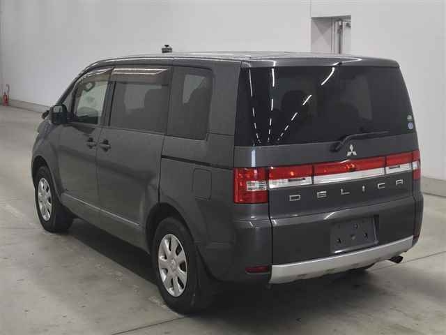 MITSUBISHI DELICA D5 2016