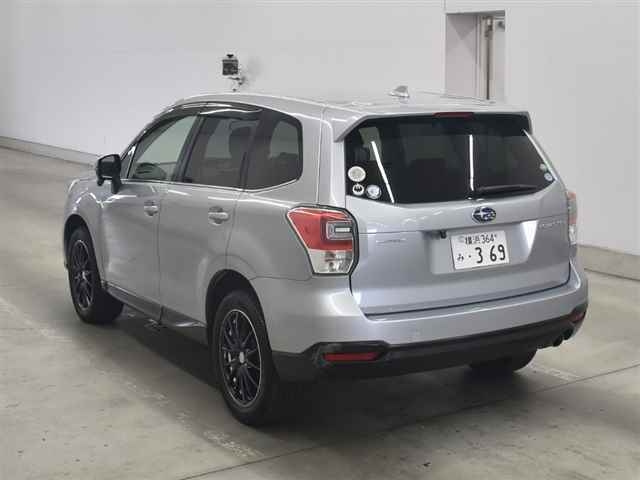 SUBARU FORESTER 2017