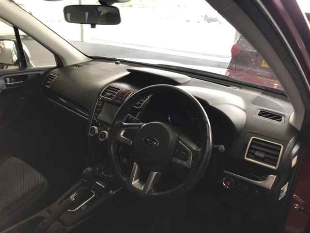 SUBARU FORESTER 2017