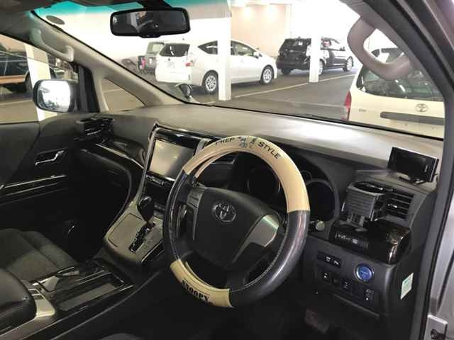 TOYOTA ALPHARD 2013