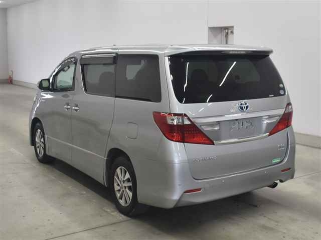TOYOTA ALPHARD 2013