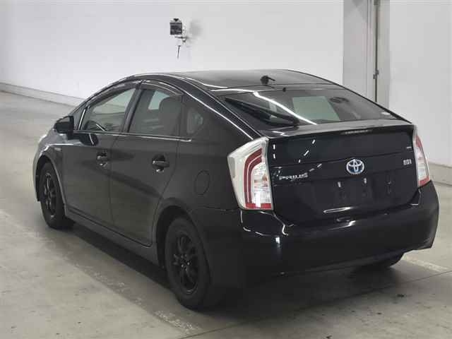 TOYOTA PRIUS 2014