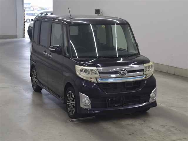 DAIHATSU TANTO 2014