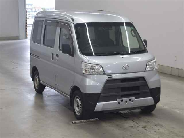 TOYOTA PIXIS VAN 2018
