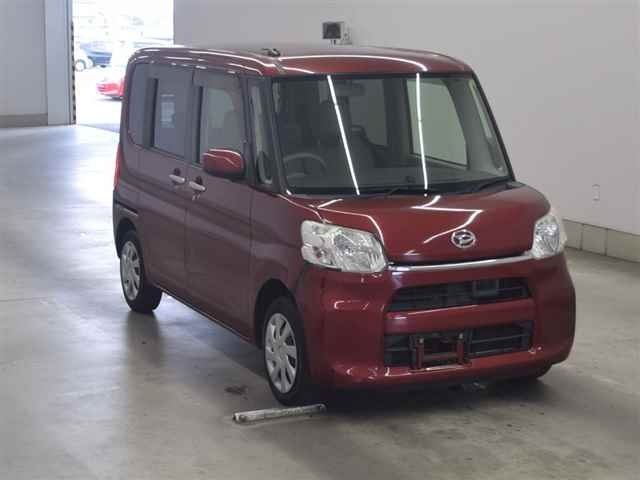 DAIHATSU TANTO 2014