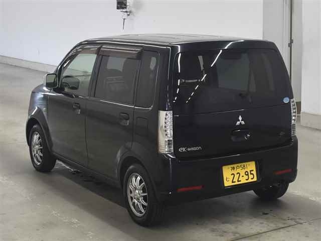 MITSUBISHI EK WAGON 2013