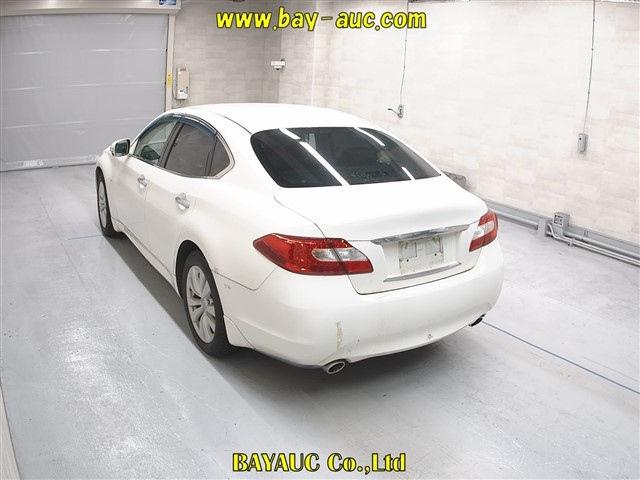 NISSAN FUGA 2012