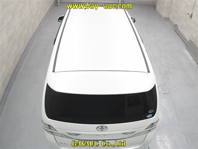 TOYOTA VELLFIRE 2010