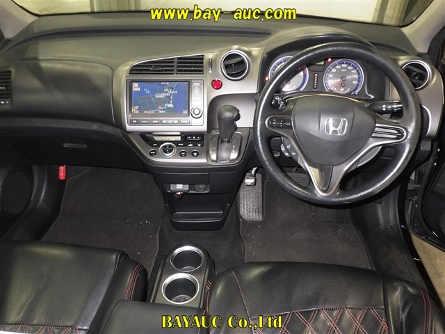 HONDA STREAM 2008