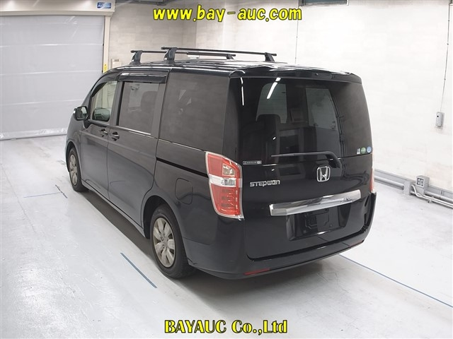 HONDA STEP WAGON 2014