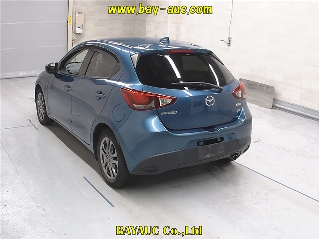 MAZDA DEMIO 2016