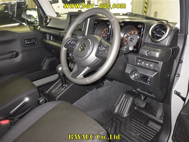 SUZUKI JIMNY 2025