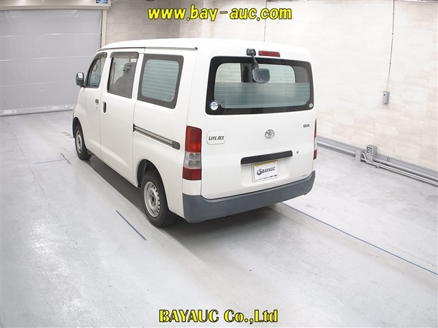 TOYOTA LITE ACE VAN 2010