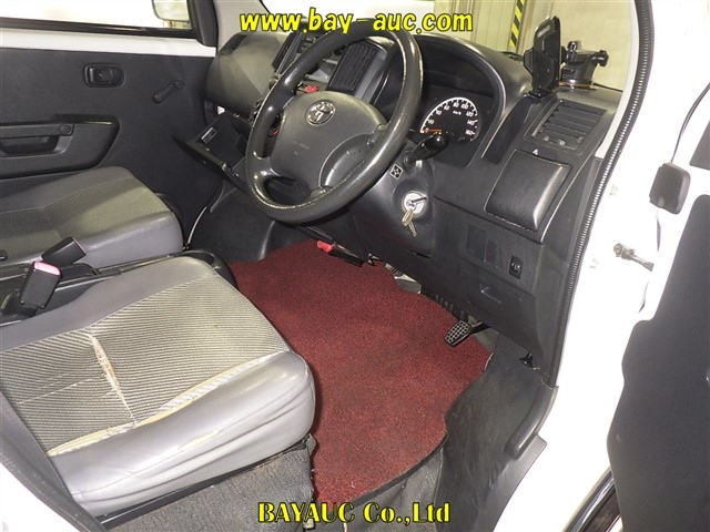 TOYOTA LITE ACE VAN 2010